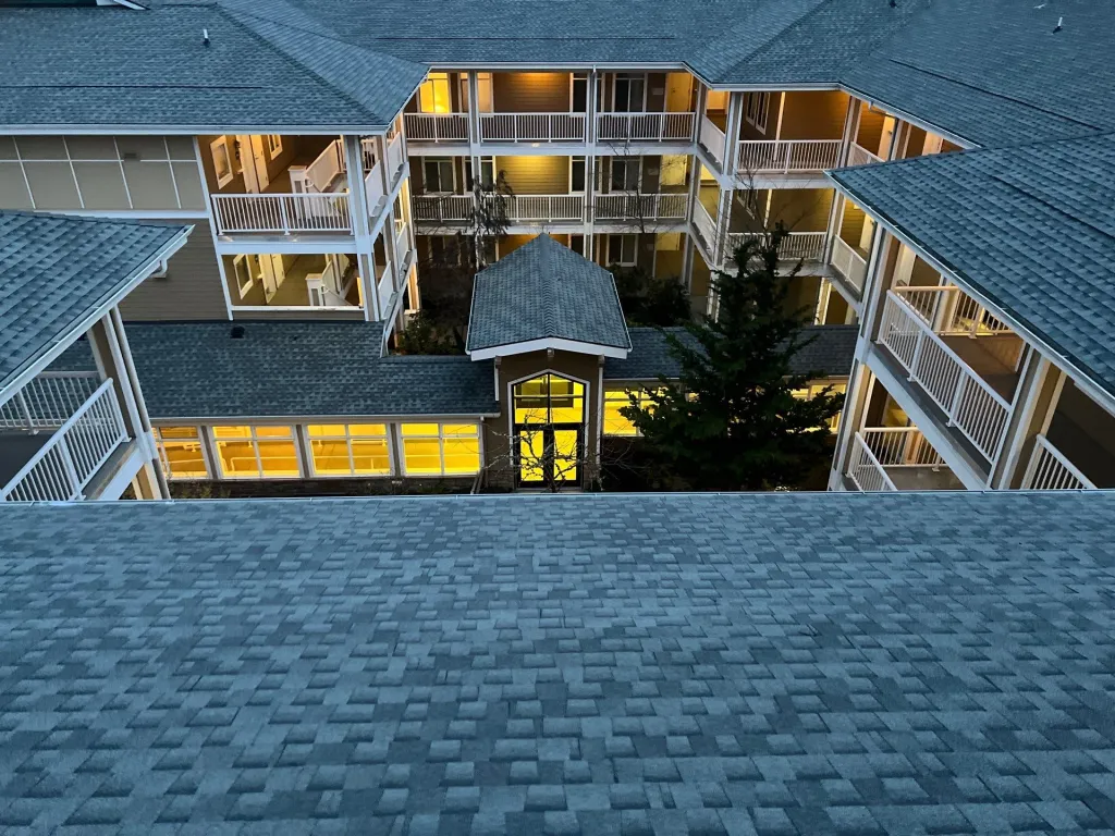 New asphalt shingle roof in Eugene, OR