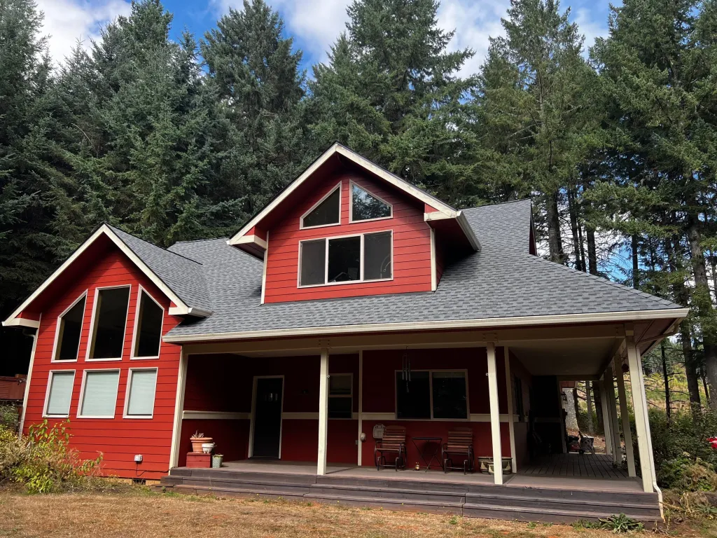 New asphalt shingle roof in Cheshire, OR